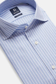 Blauw gestreept regular fit shirt in katoenen dobby, Medium Blue, hi-res