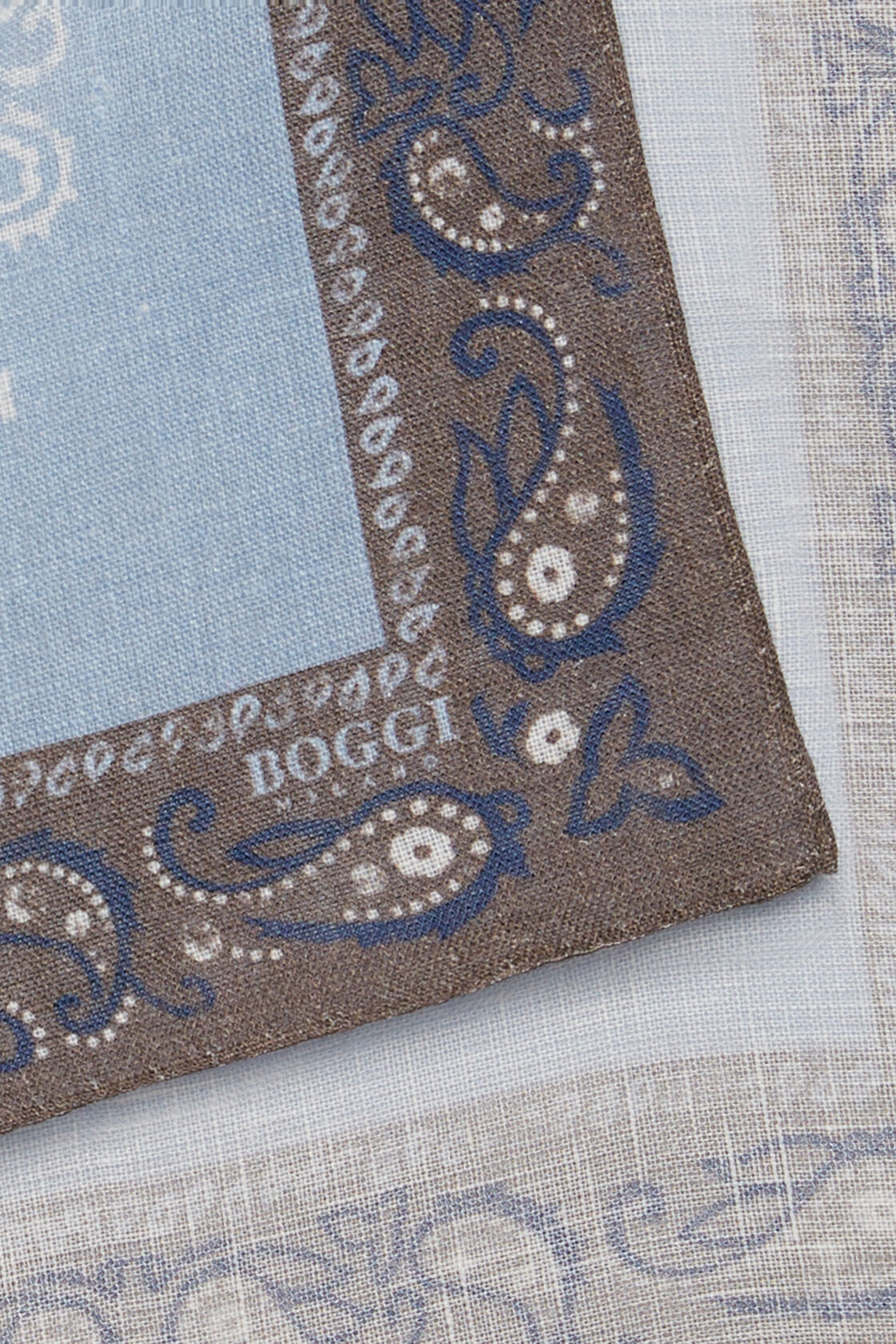 Lenço de bolso de linho com padrão macro, Light Blue, hi-res