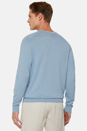 Γαλάζιο πουλόβερ με λαιμόκοψη από βαμβάκι, μετάξι και κασμίρι, Light Blue, hi-res