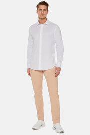 Camisa branca de ajuste slim em algodão e COOLMAX®, White, hi-res