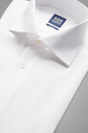 Biała bawełniana koszula o fasonie slim w mikrowzór, White, hi-res