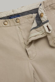 Pantaloni in cotone tencel elasticizzato slim fit, Sabbia, hi-res