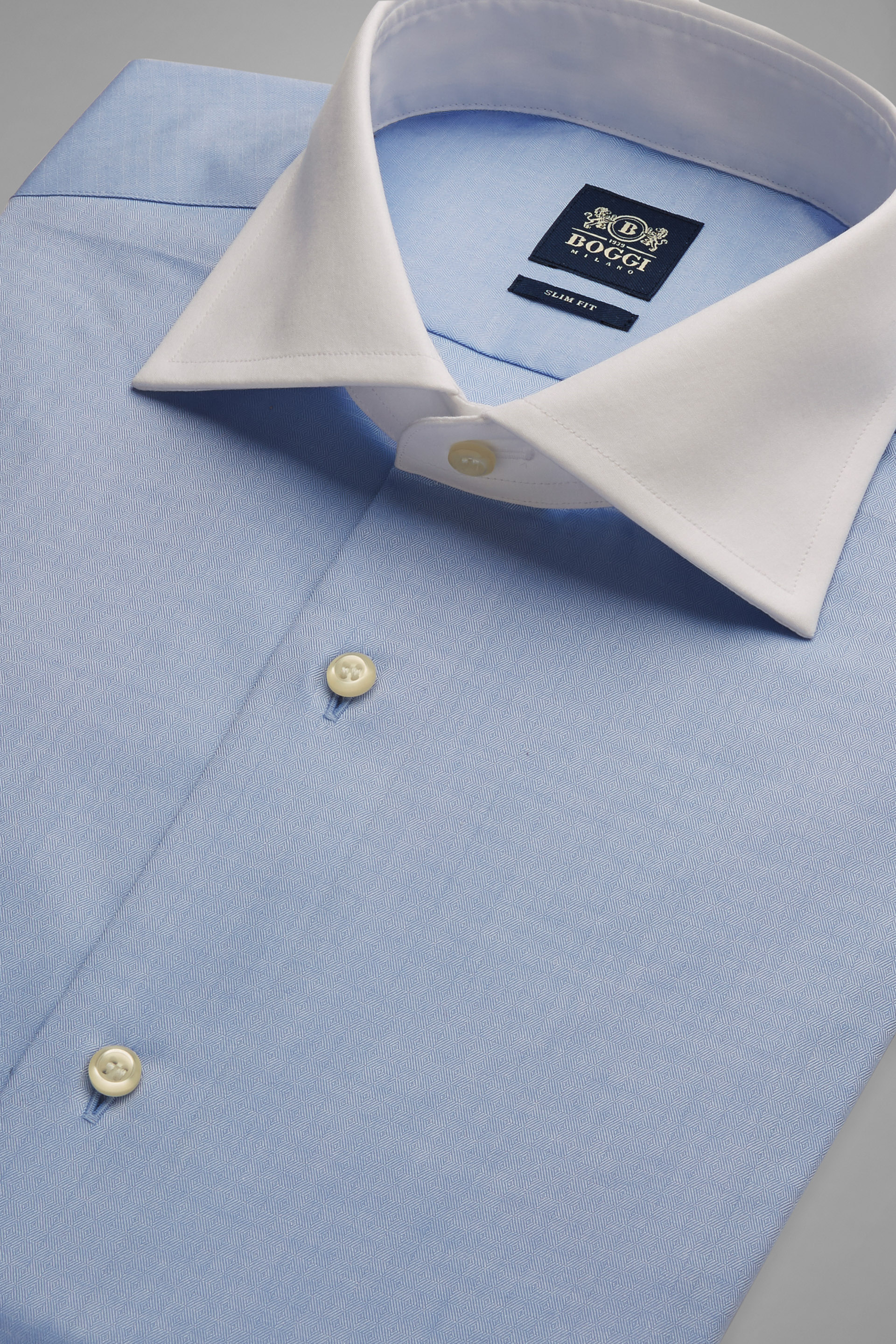 Men's Slim Fit Sky Blue Shirt With White Windsor Collar | Boggi Milano